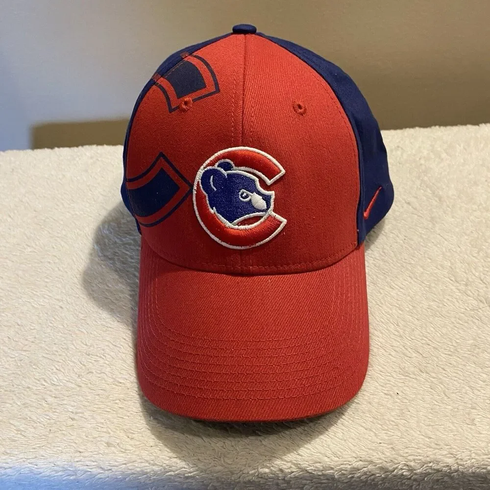 Nike Chicago Cubs Red & Blue‎ Baseball Hat/Cap OSFM Genuine Merchandise - Picture 2 of 9